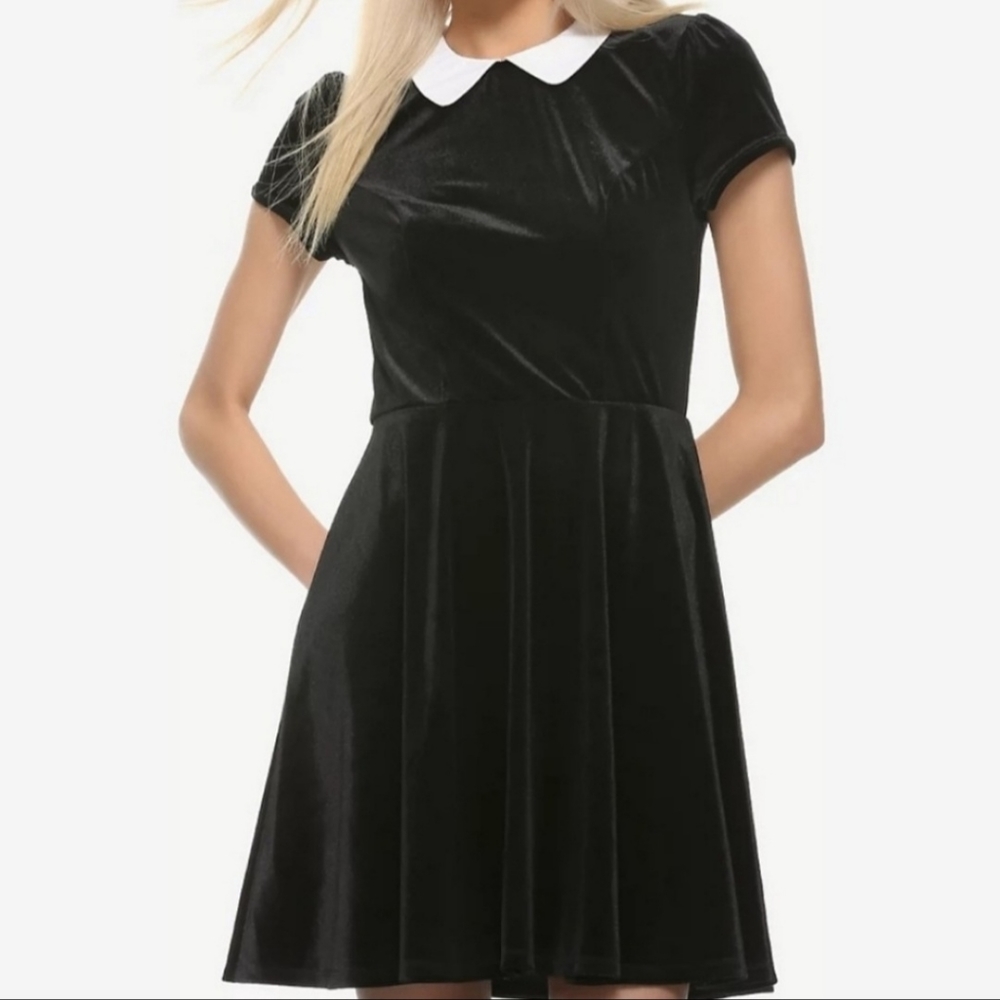 Black Velvet White Collar Dress